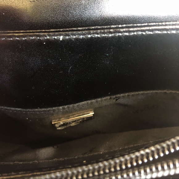 Oroton x Disney Snow White Collage Clutch - Picture 8 of 8